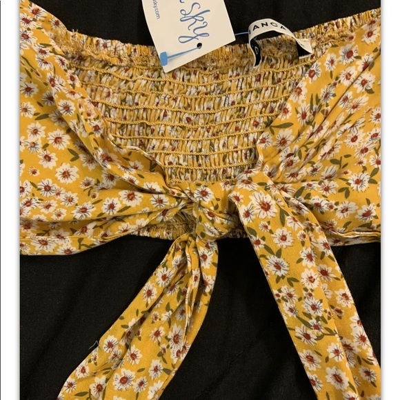 NWT Vanilla Sky Medium Yellow Floral Tube Top With Tie Front - Picture 2 of 7